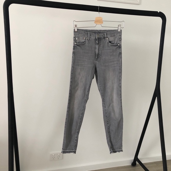 H&M High Waisted Skinny Denim - Picture 5 of 5